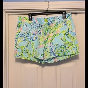 Lilly Pulitzer shorts. Size 8. The Callahan short.